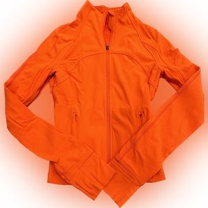Define Cropped Jacket
Nulu sz. 2 orange like new